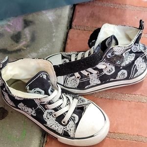 Motorcycle converse like shoes